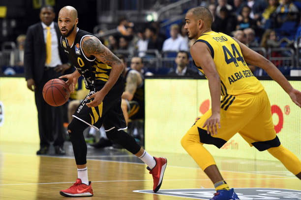 在本次转会 在本次转会